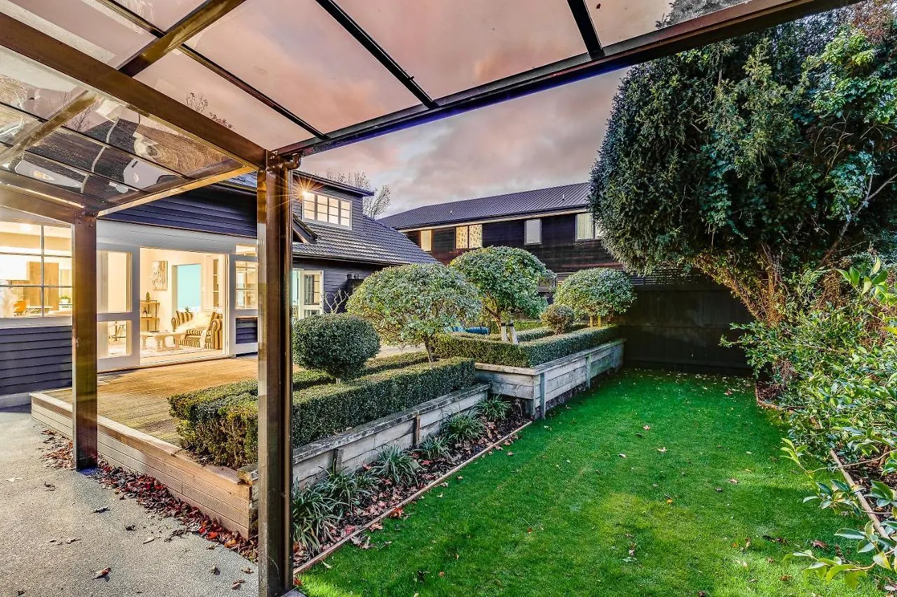 فيلا كريستتشيرشفي Black Manse With Convenience نيوزيلندا