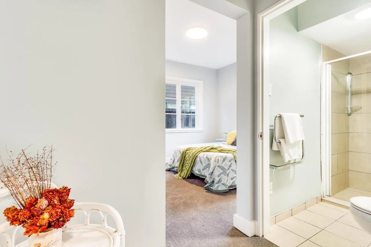 Holiday home Black Manse With Convenience Villa Christchurch New Zealand