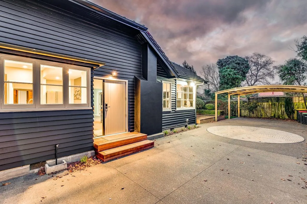 Black Manse With Convenience Villa Christchurch 0*,  New Zealand